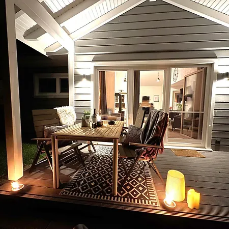 Dom wakacyjny Foerdezauber - Ruhiges Mit Eingezaeuntem Garten Und Kamin