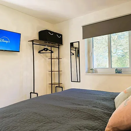 Foerdezauber - Ruhiges Mit Eingezaeuntem Garten Und Kamin